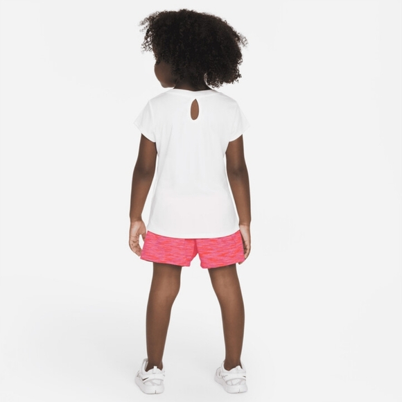 NWT Girl’s Nike Dri-Fit T-shirt Size 4T White Pink Orange Heart Graphic Logo - Picture 3 of 14